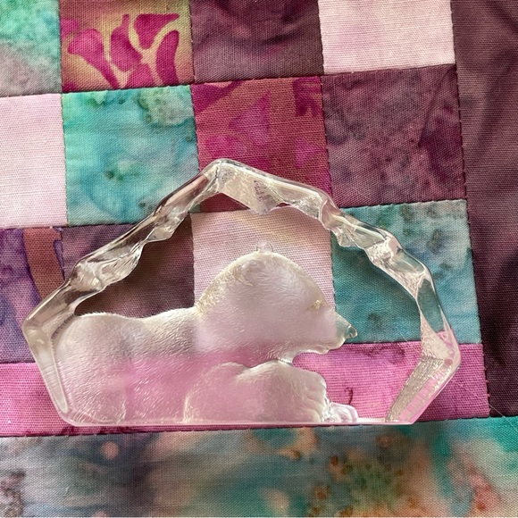 BEAUTIFUL ❤️LEAD CRYSTAL POLAR BEAR BY MATS JOHANSSON NWOB - Picture 4 of 10